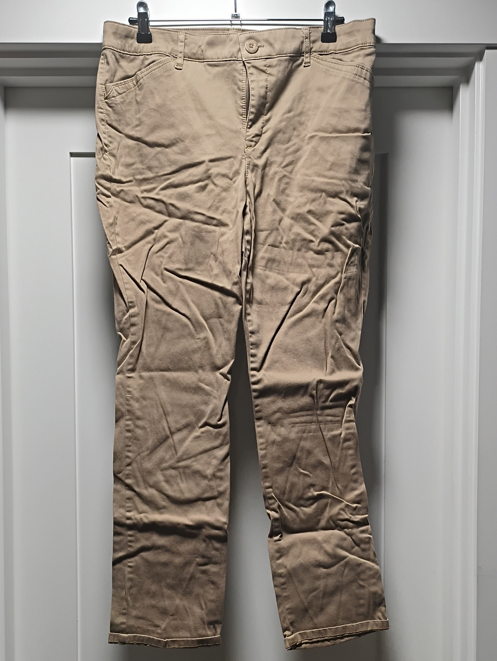 Gloria Vanderbilt Women's Tan Straight-Leg Trousers